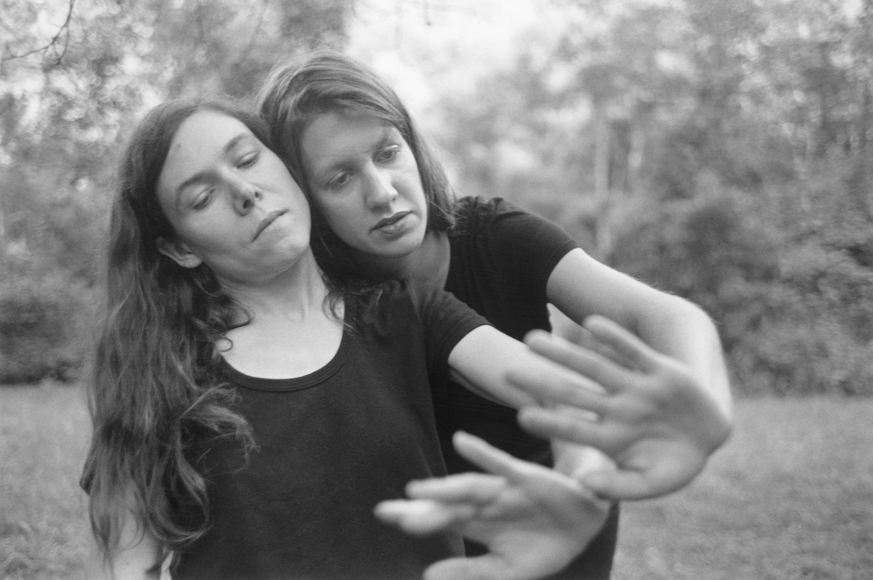 annaandelizabeth 010119 ex p01